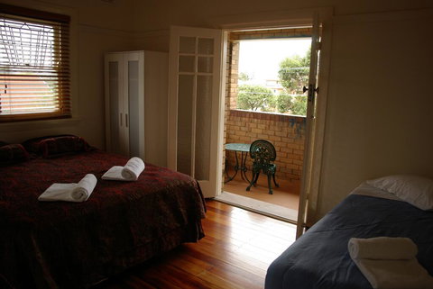 Accommodation Sydney Rockdale - ACT Tourism 3