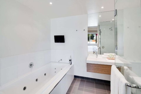Drouin Motel - ACT Tourism 4