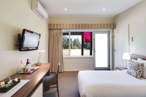 Drouin Motel - ACT Tourism 3