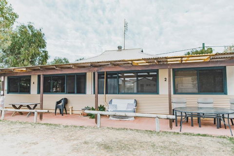 Dongara Hotel Motel - ACT Tourism 4