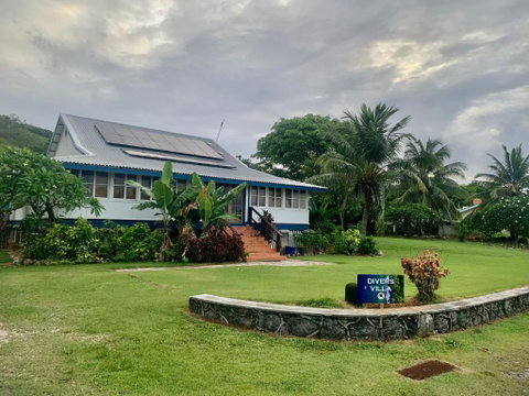 Divers Villa - ACT Tourism 1