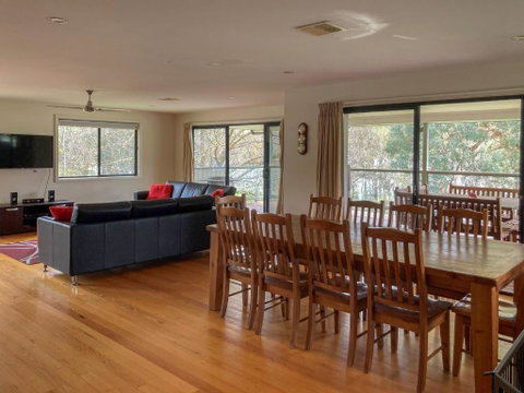 Eildon Views - ACT Tourism 4