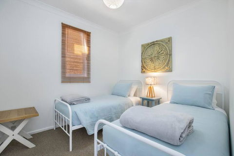 Eve Guesthouse - ACT Tourism 3