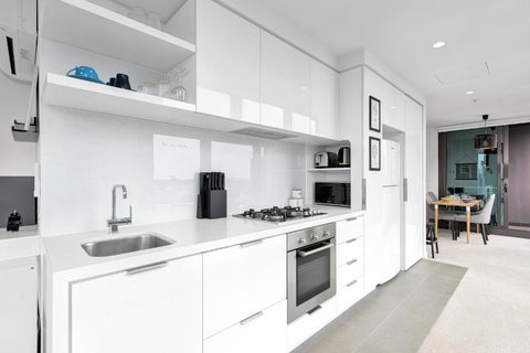 EPORO Tower Modern Apartments Melbourne Central CBD - ACT Tourism 3