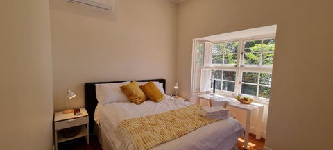 Fab 4brm Home With Pool A 15 Min Walk To Beach - ACT Tourism 1