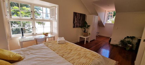 Fab 4brm Home With Pool A 15 Min Walk To Beach - ACT Tourism 3
