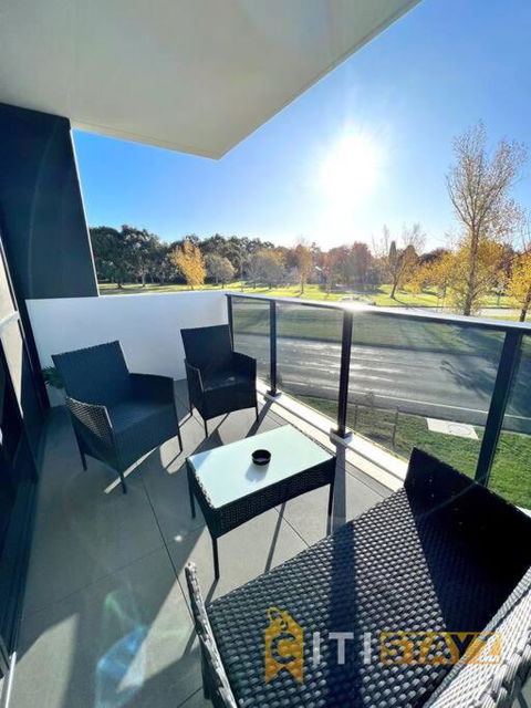 Fab In Phillip - 2bd 2bth Apt - Close To CBR Hospital - ACT Tourism 3