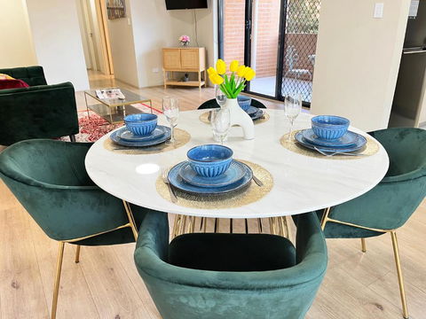 Fabulous 2 Bedroom Apartment, Secured Free Parking - ACT Tourism 4