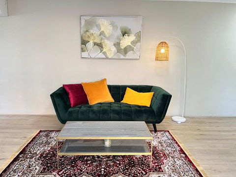 Fabulous 2 Bedroom Apartment, Secured Free Parking - ACT Tourism 2