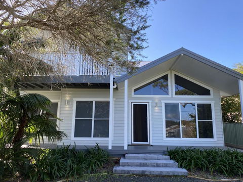 FAIR11W - Fairlight House - ACT Tourism 0