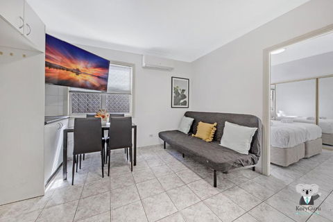 Fairfield 1B Granny Flat Sleep Up To 4 Ppl - ACT Tourism 0