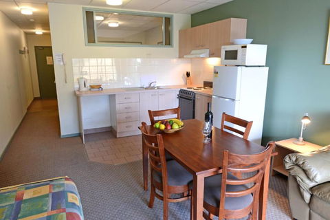 Falls Creek Country Club - ACT Tourism 4