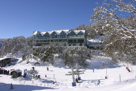 Falls Creek Country Club - ACT Tourism 0