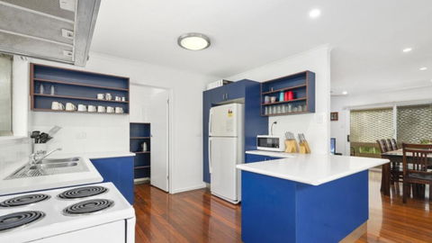 Family Friendly House With Pool & Aircon - ACT Tourism 2