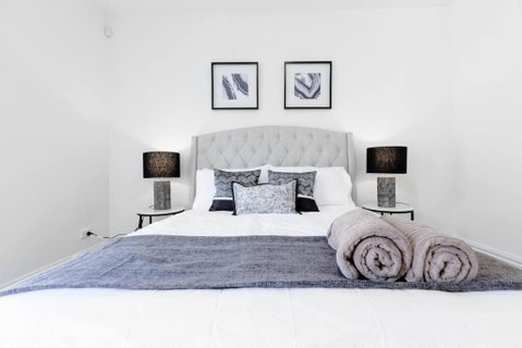 Family Oasis Walking Distance To Chadstone SC - ACT Tourism 1