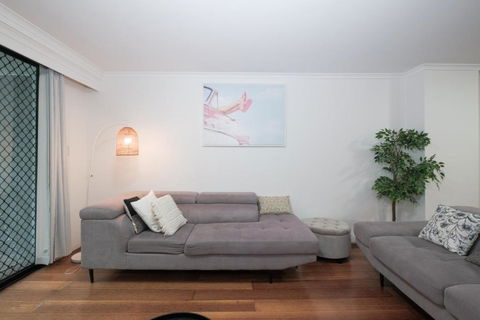 Fantastic 3BR Apt With Parking & Darling Harbour - 10 Mins Walk - ACT Tourism 3
