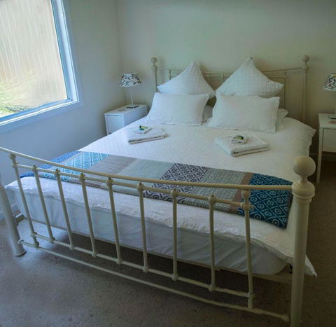 Farview Guest Accommodation - ACT Tourism 3