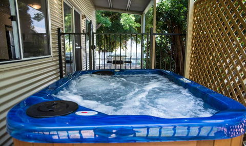 Farview Guest Accommodation - ACT Tourism 1