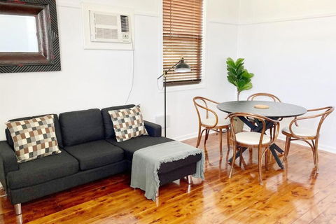 Fieldsend Cottage - ACT Tourism 3