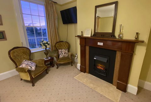 Fitzpatricks Inn - ACT Tourism 4