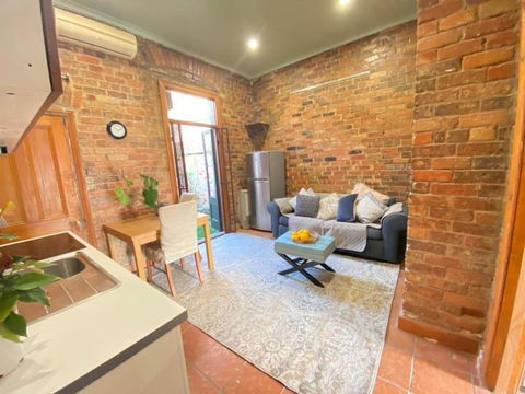 Fitzroy-private Rooms Guest House 4beds 2baths - ACT Tourism 0