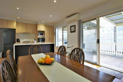 Fermoy Cottage - ACT Tourism 2