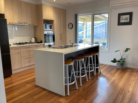 Fermoy Cottage - ACT Tourism 4