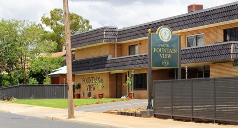 Fountain View Motel - ACT Tourism 0