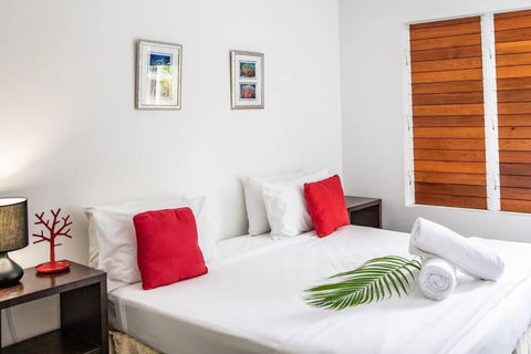 Four Mile Beach Retreat Port Douglas - ACT Tourism 3