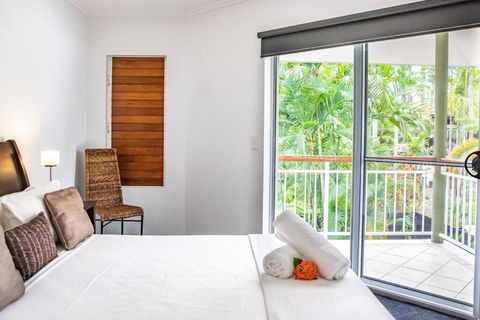 Four Mile Beach Retreat Port Douglas - ACT Tourism 4