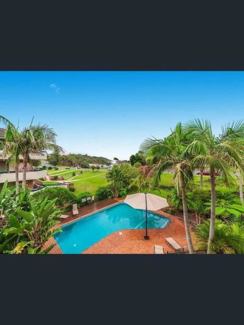 Flynns Beach Paradise - Ocean Terrace - ACT Tourism 3