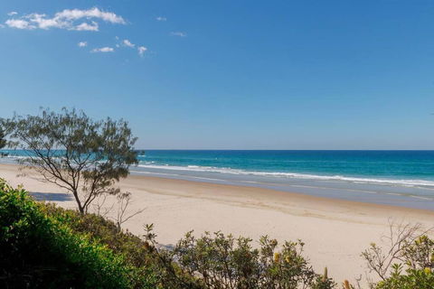 Fuller Holidays - Adrift - Tallows Beachfront Suffolk Park - ACT Tourism 1