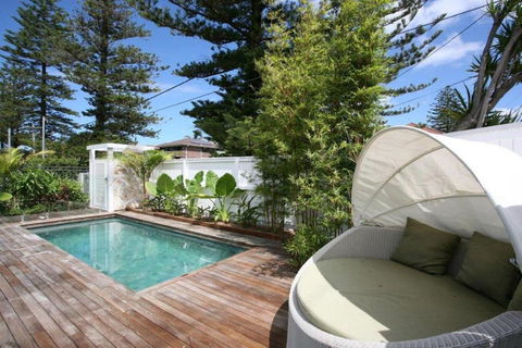 Freshwater Beach House - ACT Tourism 0