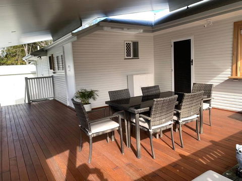 Fully Renovated 3 Bedroom House - ACT Tourism 1