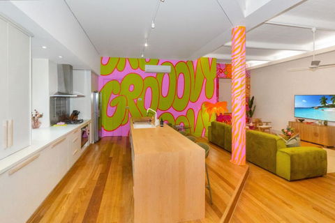 Fun And Cheeky 70s Styled City Apartment - ACT Tourism 1