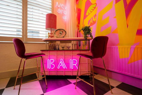 Fun And Cheeky 70s Styled City Apartment - ACT Tourism 2