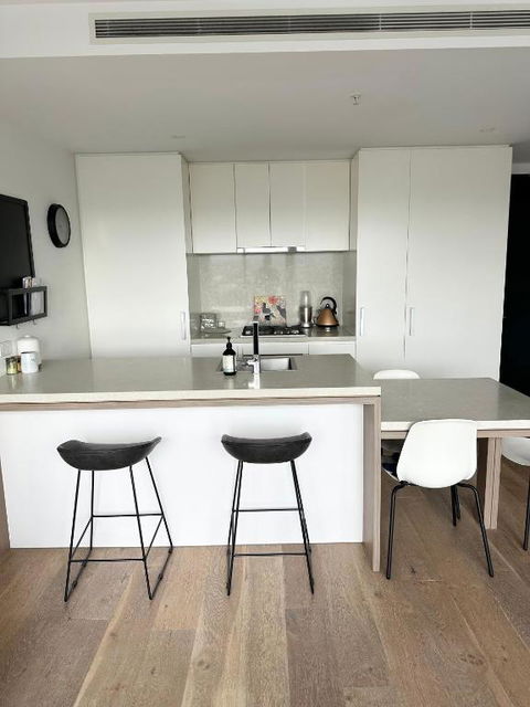 FV Peppers 1 Bedroom Apartment - ACT Tourism 1