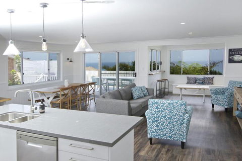FYNE SHORES - ACT Tourism 0
