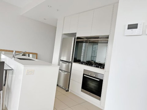 G901S - Bright Zetland Escape With City Views - ACT Tourism 3