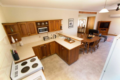 Glenlee Cottage - ACT Tourism 4