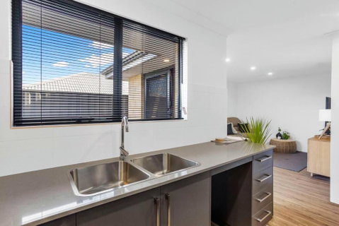 Guildford Family Hideaway - ACT Tourism 3