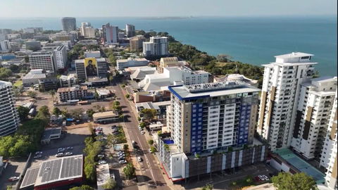 H On Mitchell Apartment Hotel - ACT Tourism 0