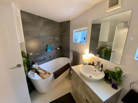 H2O Holiday Apartment Unit 14 - ACT Tourism 2