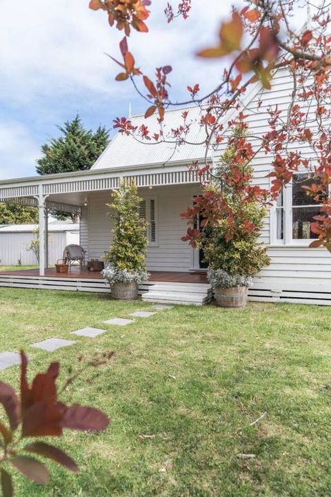 Hamptons On Selby- Barwon Heads. Family And Couples Beach Escape - ACT Tourism 0