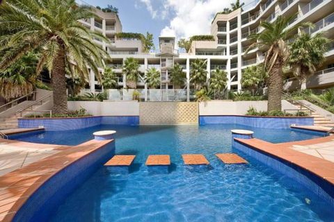 HELP1 - Chatswood Charm Central Apartment Near Station - ACT Tourism 0
