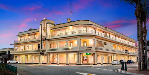 Hotel Renmark - ACT Tourism 0