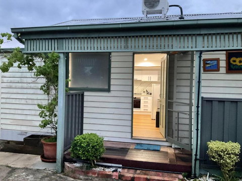 Hughesdale Private Studio - ACT Tourism 1