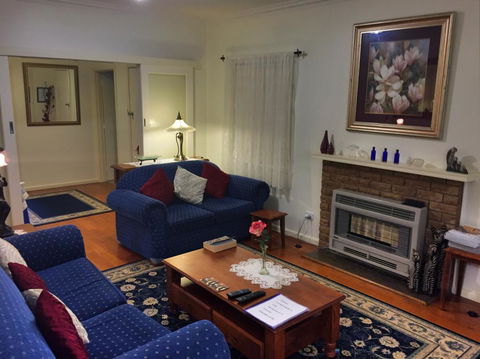 Admurraya House Bed & Breakfast - ACT Tourism 0