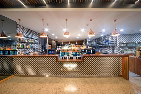 Airlie Beach Hotel - ACT Tourism 2