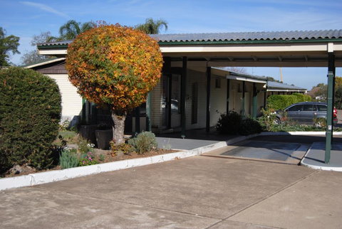 Airlie House Motor Inn - ACT Tourism 2